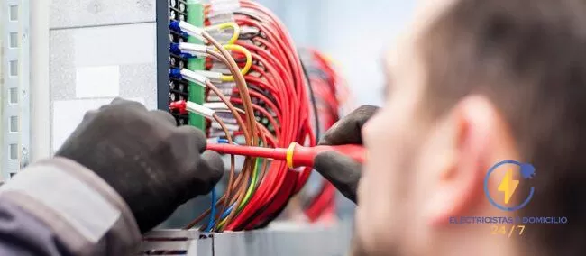 Sistema de protección eléctrica instalado en un tablero residencial